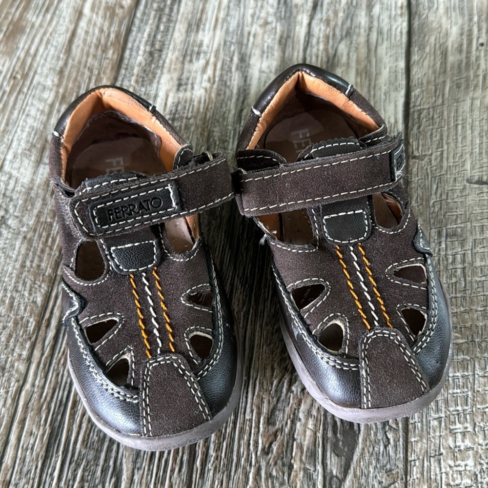 FERRATO BABY UNISEX SANDALS SIZE, 7.5